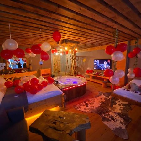 Heaven Vip Wooden Palace Bed & Breakfast Ardeşen Eksteriør bilde