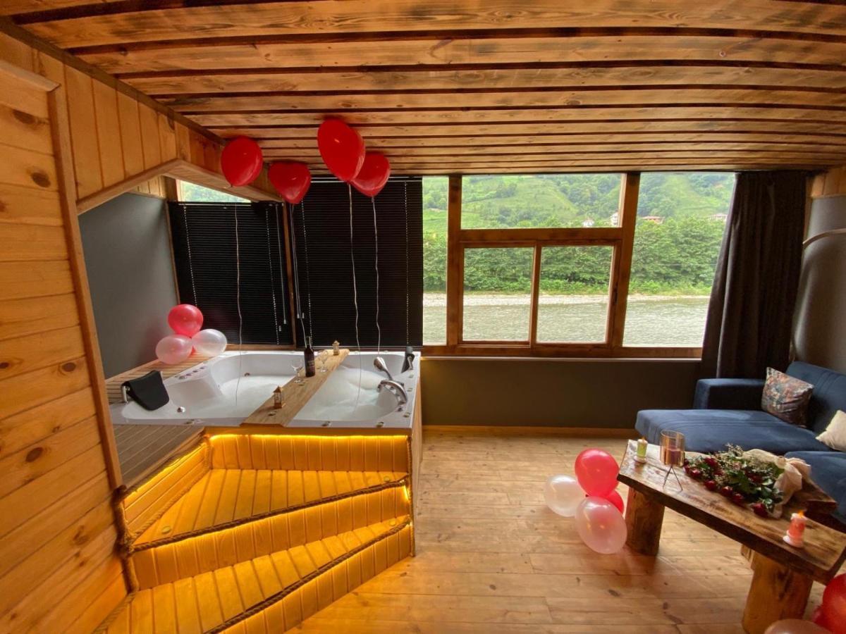 Heaven Vip Wooden Palace Bed & Breakfast Ardeşen Eksteriør bilde