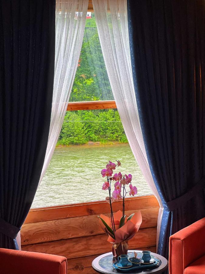Heaven Vip Wooden Palace Bed & Breakfast Ardeşen Eksteriør bilde